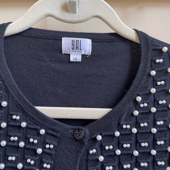 Pretty Pearl Front Cardigan - Picture 3 of 7